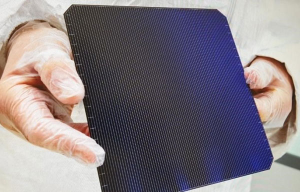 異質(zhì)結(jié)太陽能電池